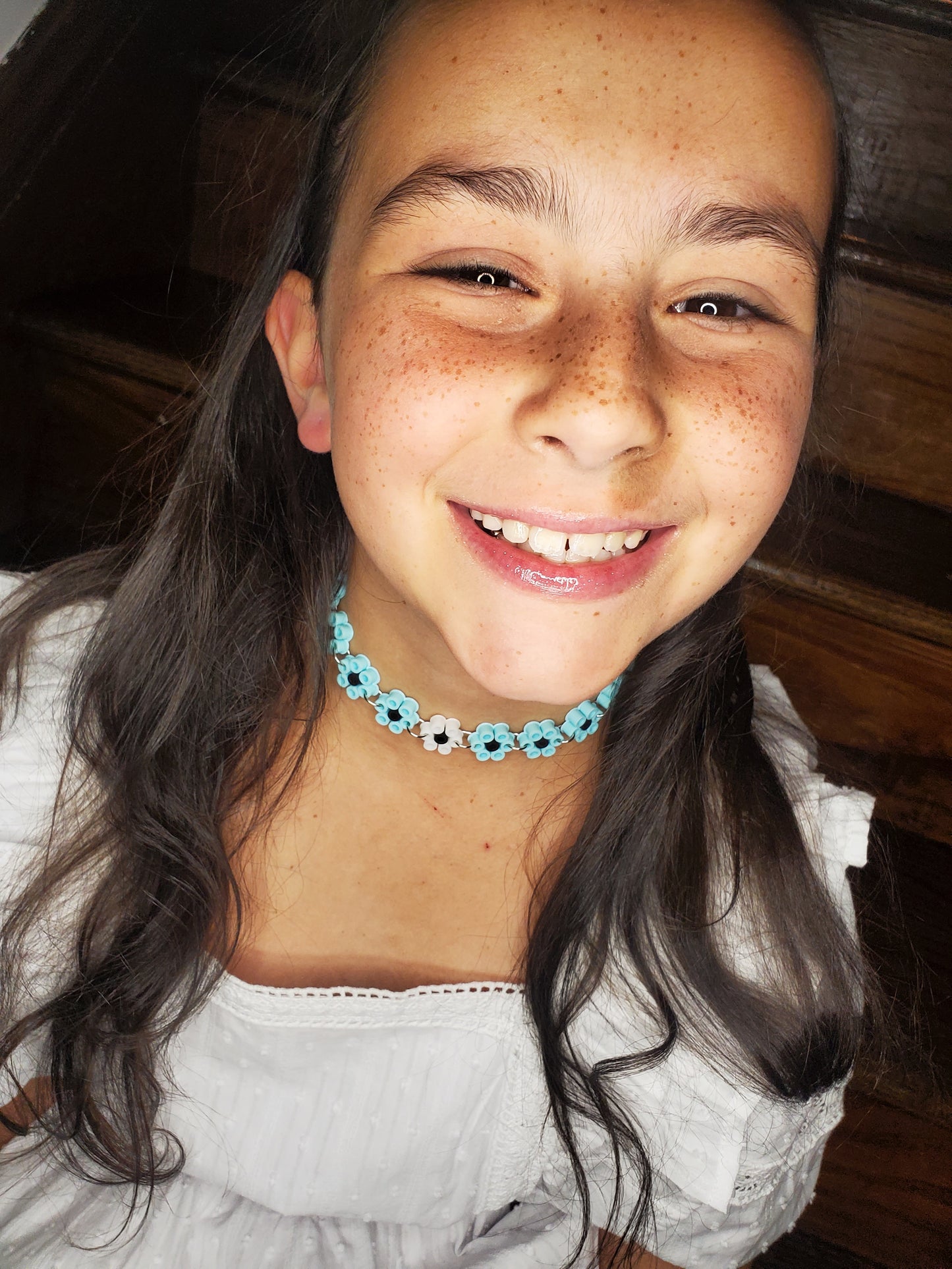 Flower Chocker, blue ice