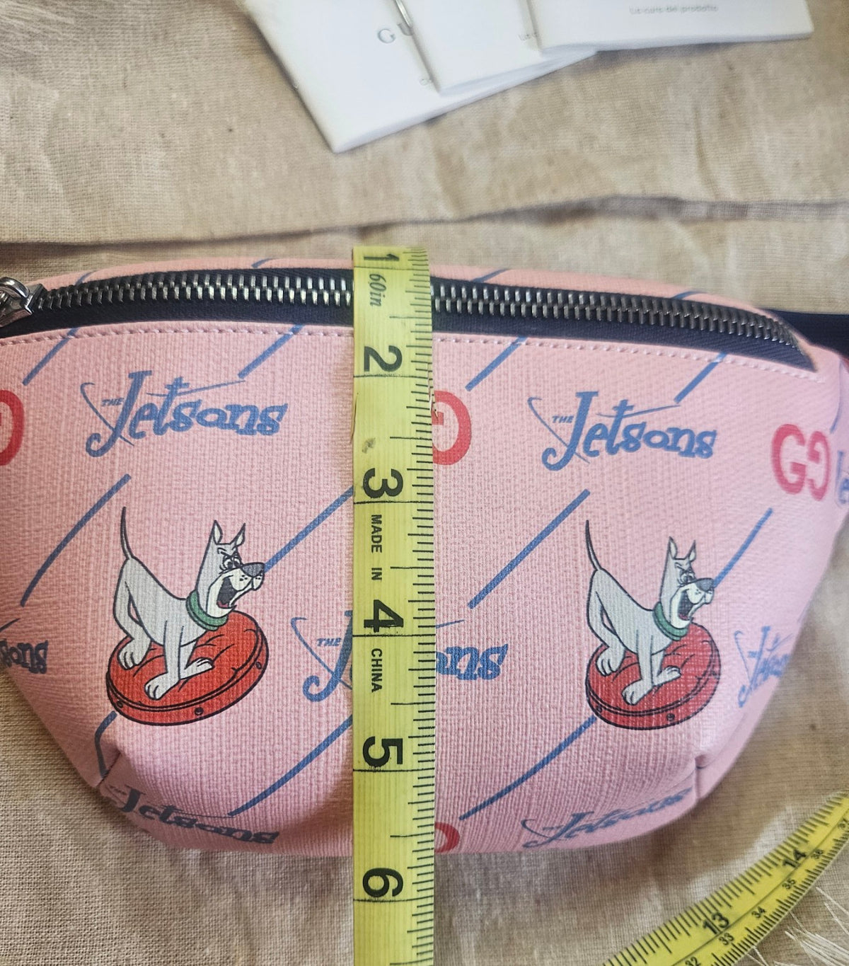Actual Gucci Jetsons children's belt bag photo 6