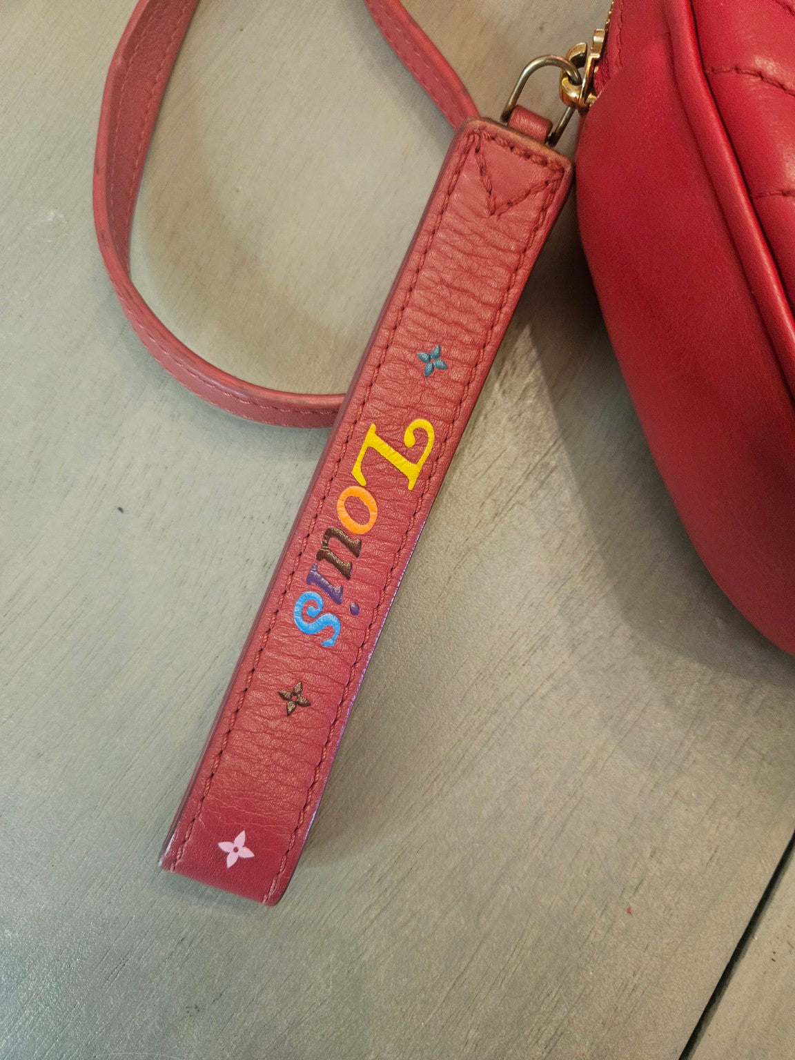 Vuitton leather tag reverse detail