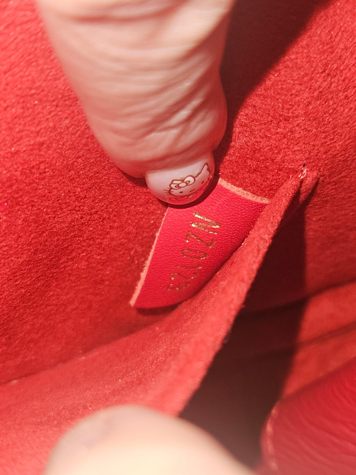 Interior date code detail